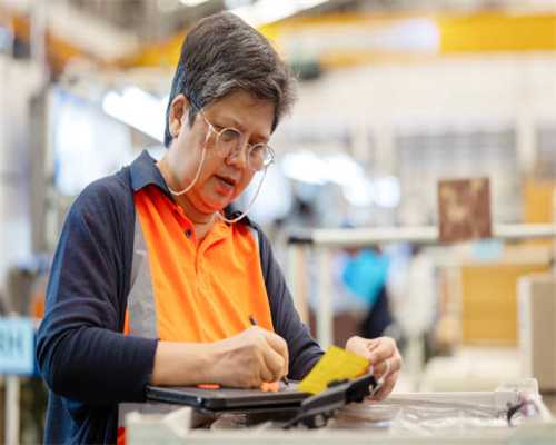 《猎鹰与寒冬战士》中美国队长搭档“战星”莱玛霍斯金斯介绍