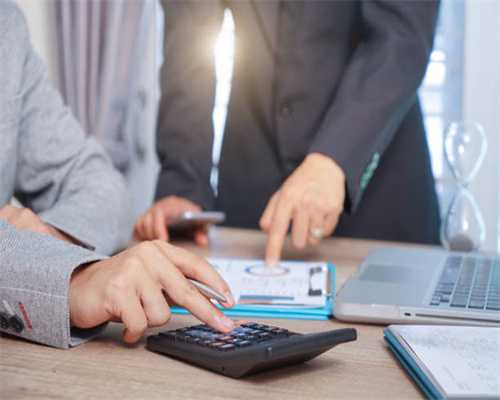 岩板装修到底用哑面还是用光面？