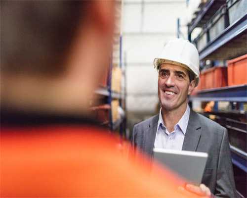 佳能R10突然从自营店下柜，引发网友猜疑：到底出了什么问题？