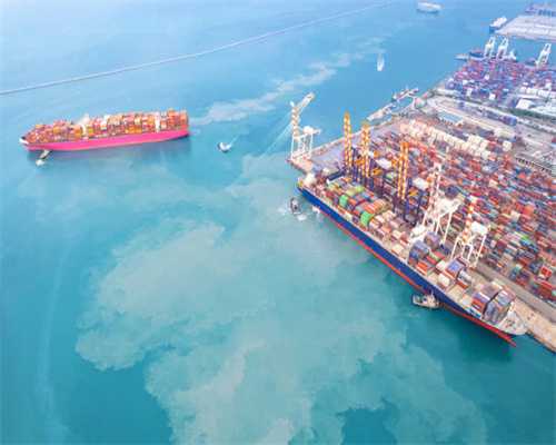 有女人味是对好衣品的褒奖，跟博主学起来，温柔迷人