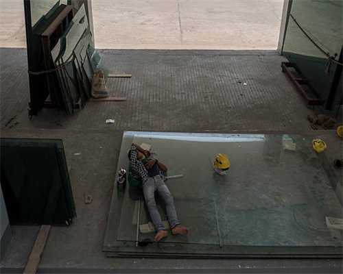 这波有点狠！万和B5壁挂炉扛大旗致敬新时代